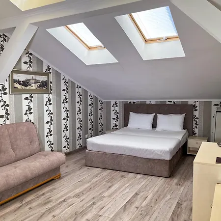 普拉泽玛酒店 利沃夫