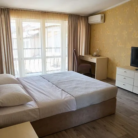 普拉泽玛酒店 3*