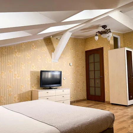 Hotel Plazma 3*