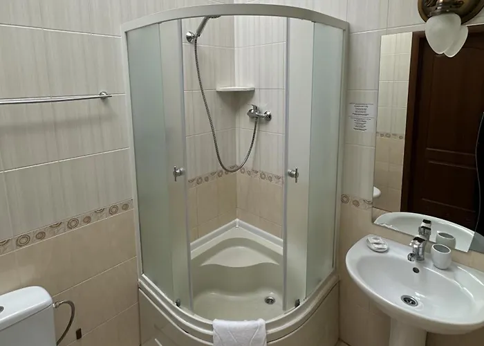 Traditional Old Town Angel 3*