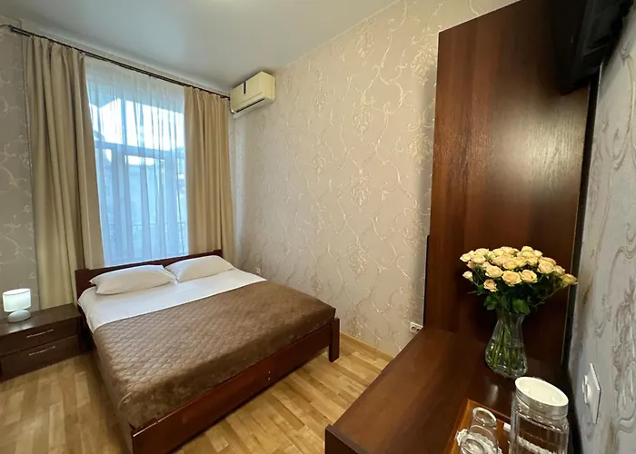 Traditional Old Town Angel 3*