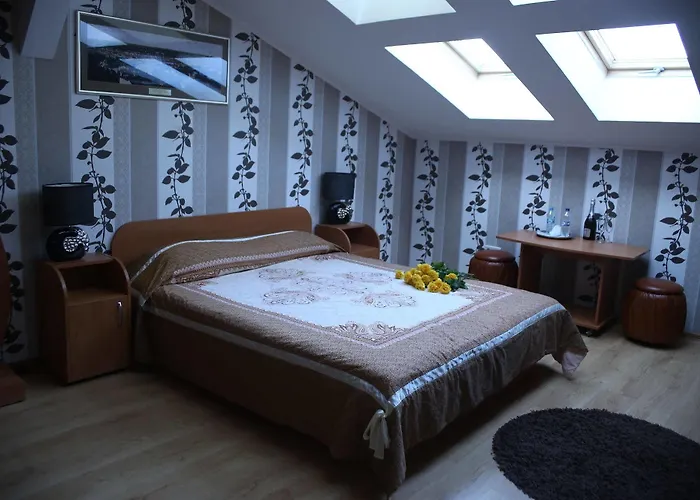 Traditional Old Town Angel Львов